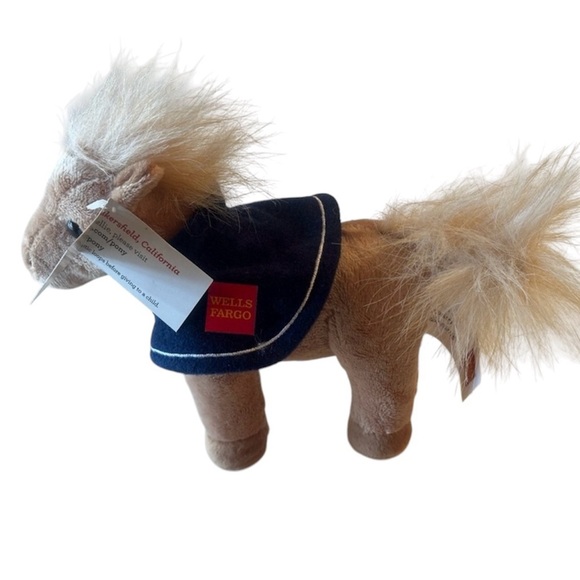 2015 Nellie Wells Fargo Plush Horse with Navy Blanket 6.5”w x 6”L - Picture 1 of 7
